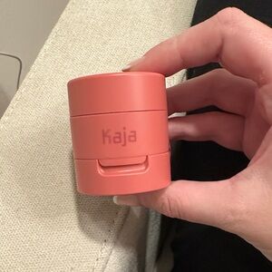 Kaja cheeky stamp blend able blush